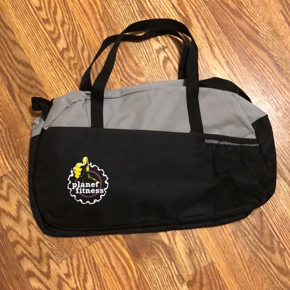 planet fitness gym bag